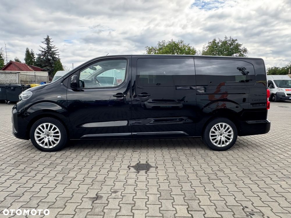 Peugeot Traveller - 21