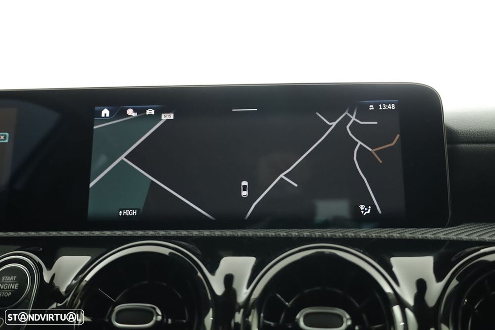 Mercedes-Benz A 200 Standard - 11