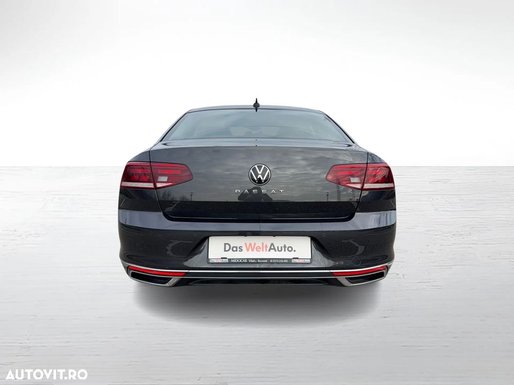 Volkswagen Passat - 4