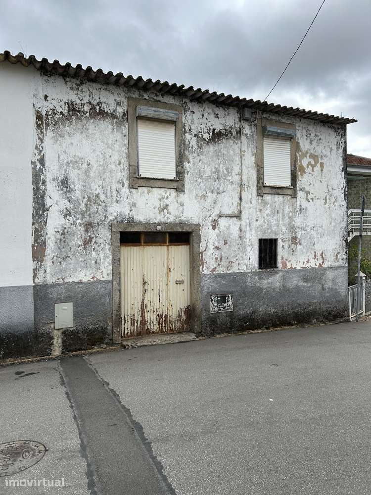 Moradia Geminada T3 para Recuperar - Grande imagem: 2/13