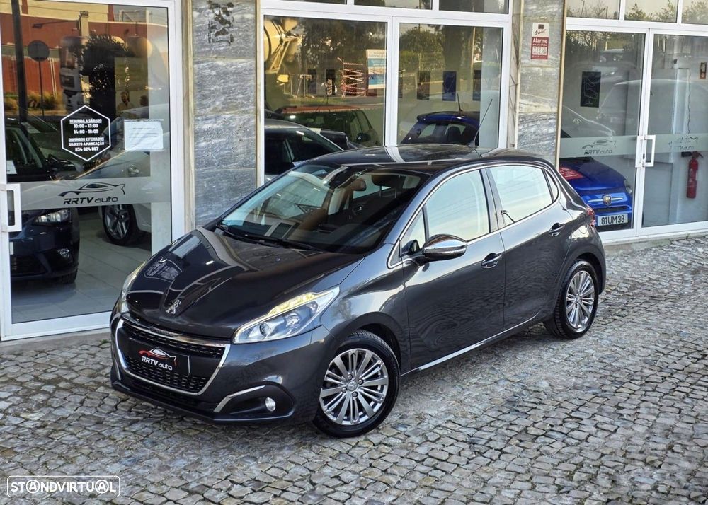 Peugeot 208 1.2 PureTech Allure EAT6 - 9
