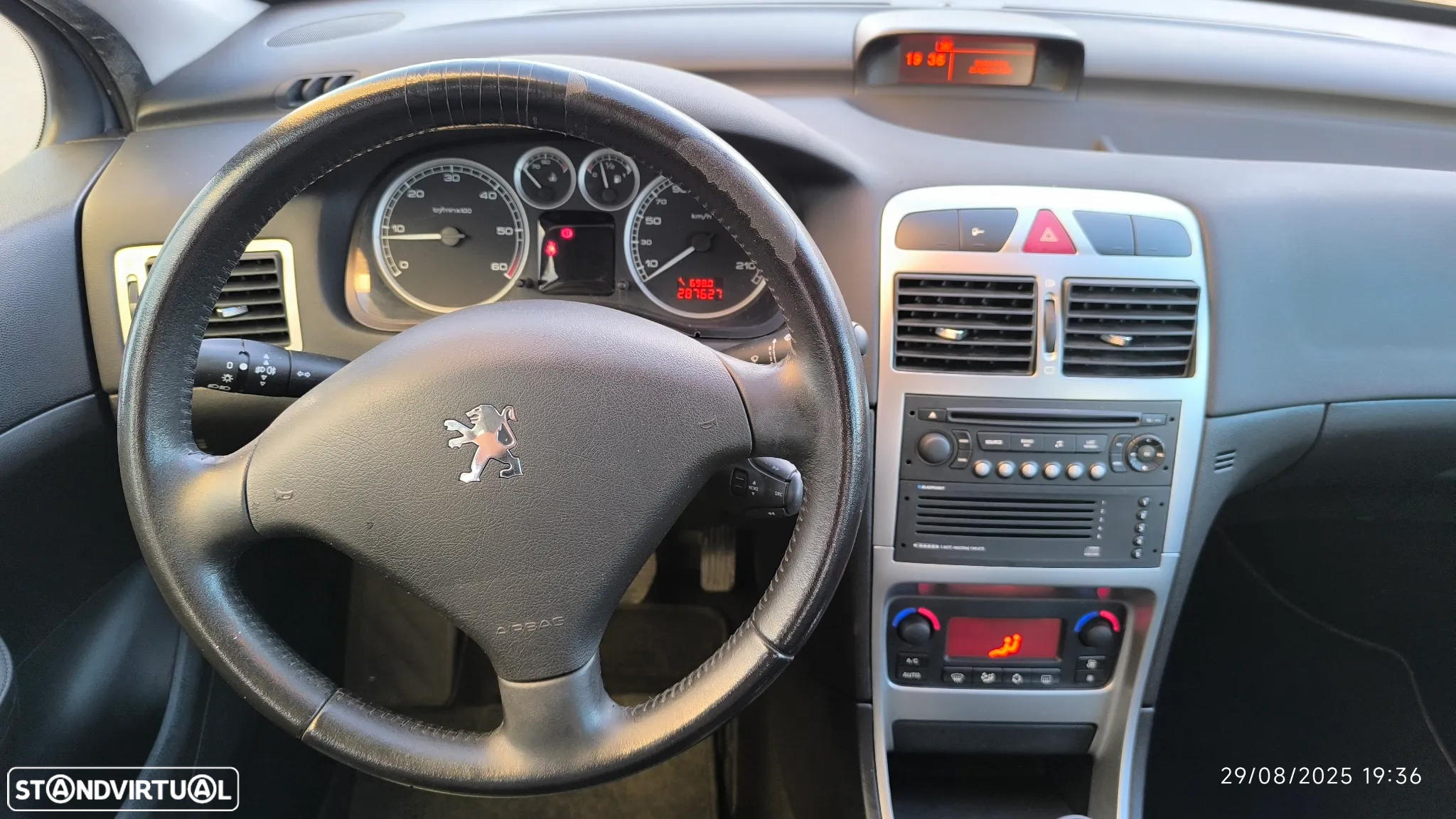 Peugeot 307 1.6 HDi Premium - 28