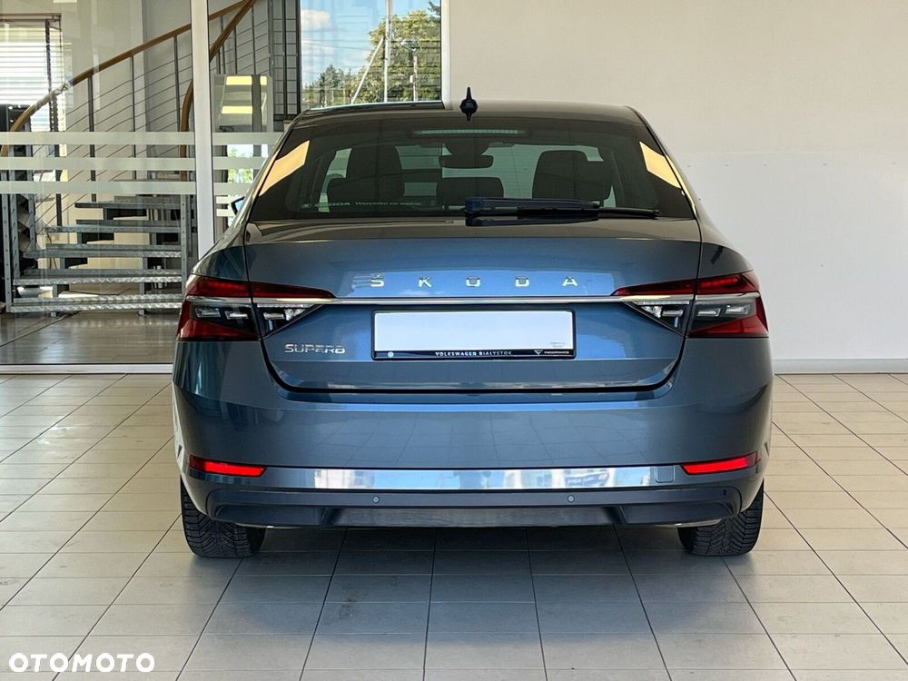 Skoda Superb 2.0 TSI Ambition DSG - 9