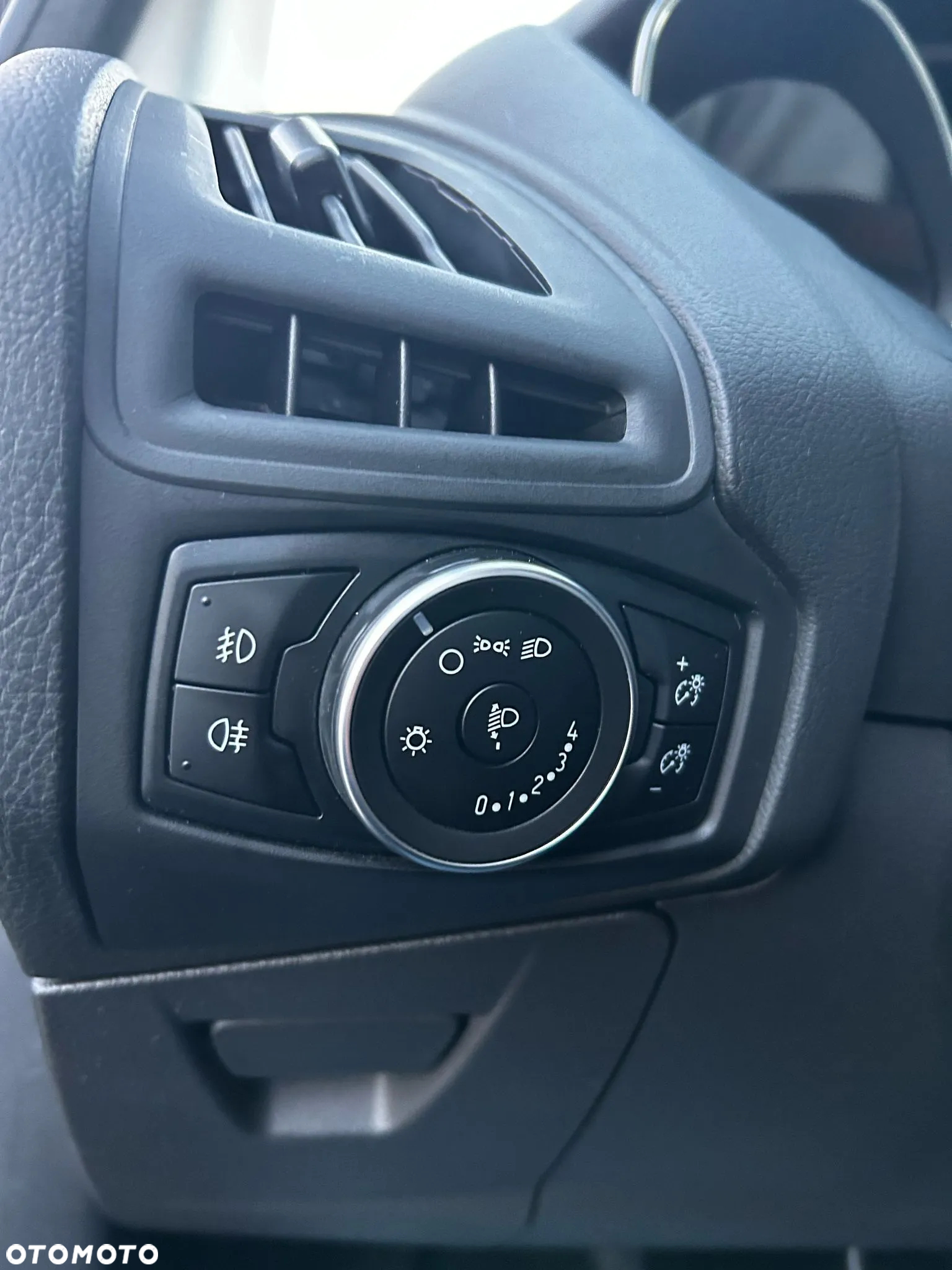Ford Focus - 10