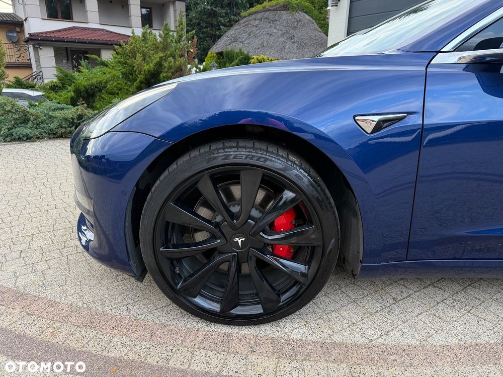 Tesla Model 3 Langstreckenbatterie Allradantrieb Dual Motor Performance - 9