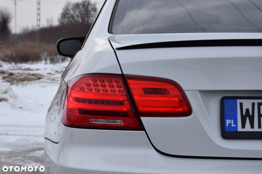 BMW Seria 3 335i M Sport Edition - 12