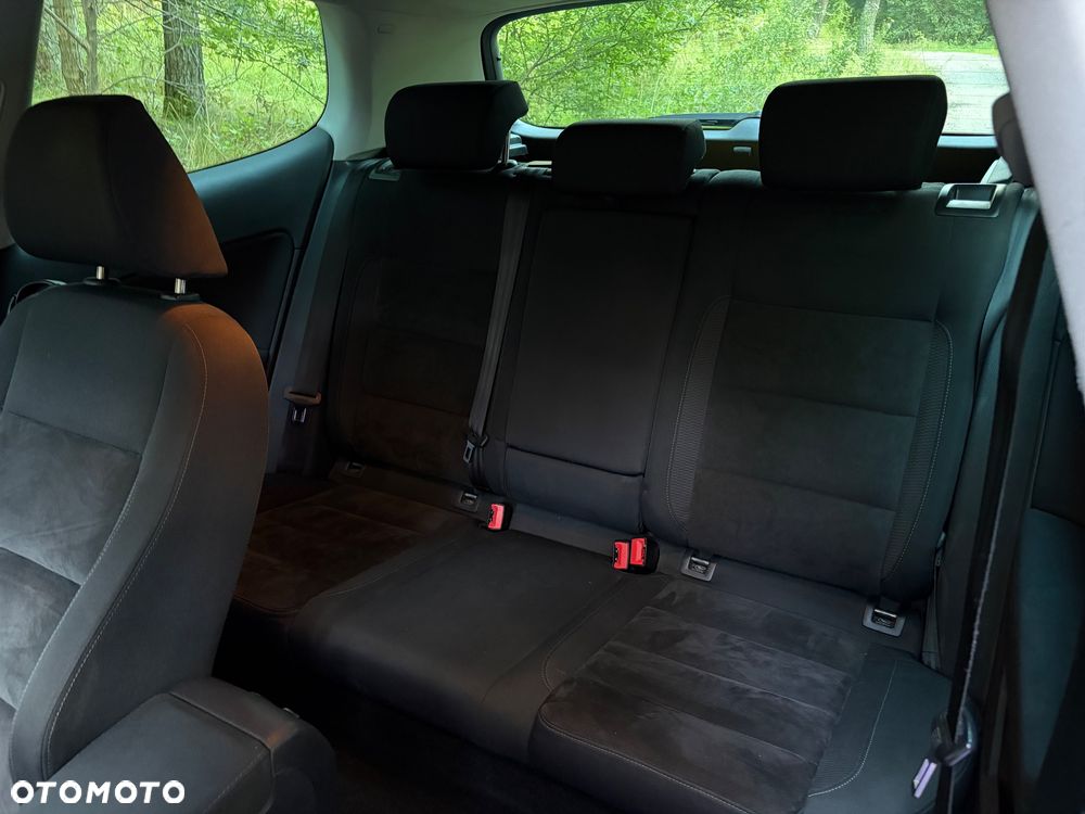 Volkswagen Golf 1.4 TSI Highline - 9