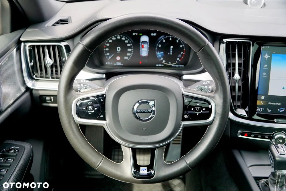 Volvo V60 T6 AWD R-Design - 29