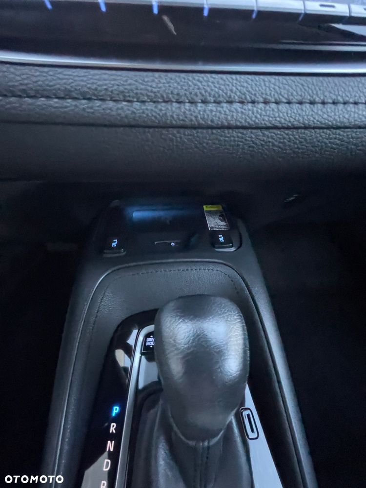 Toyota Corolla 1.8 Hybrid Executive - 14