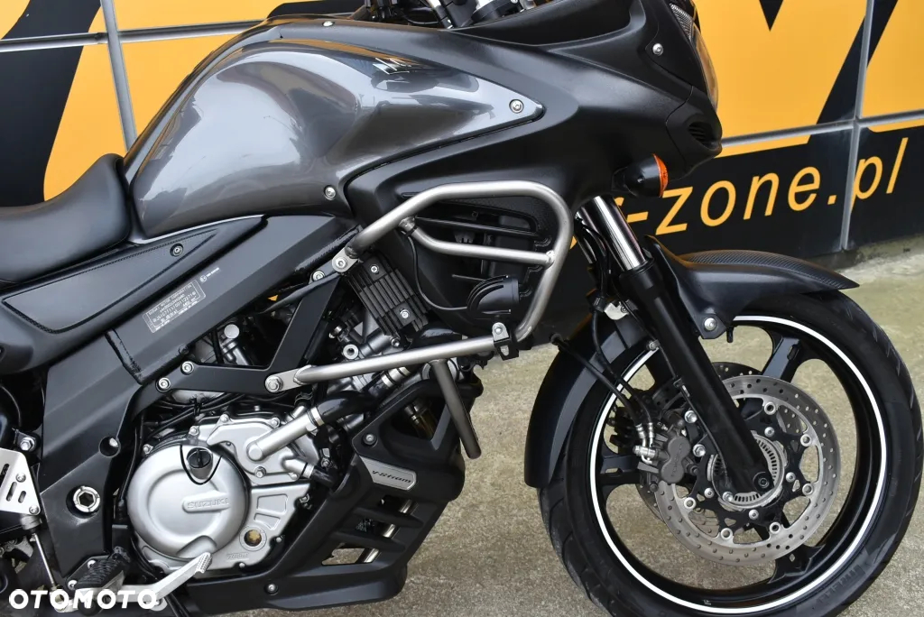 Suzuki V-STROM - 4