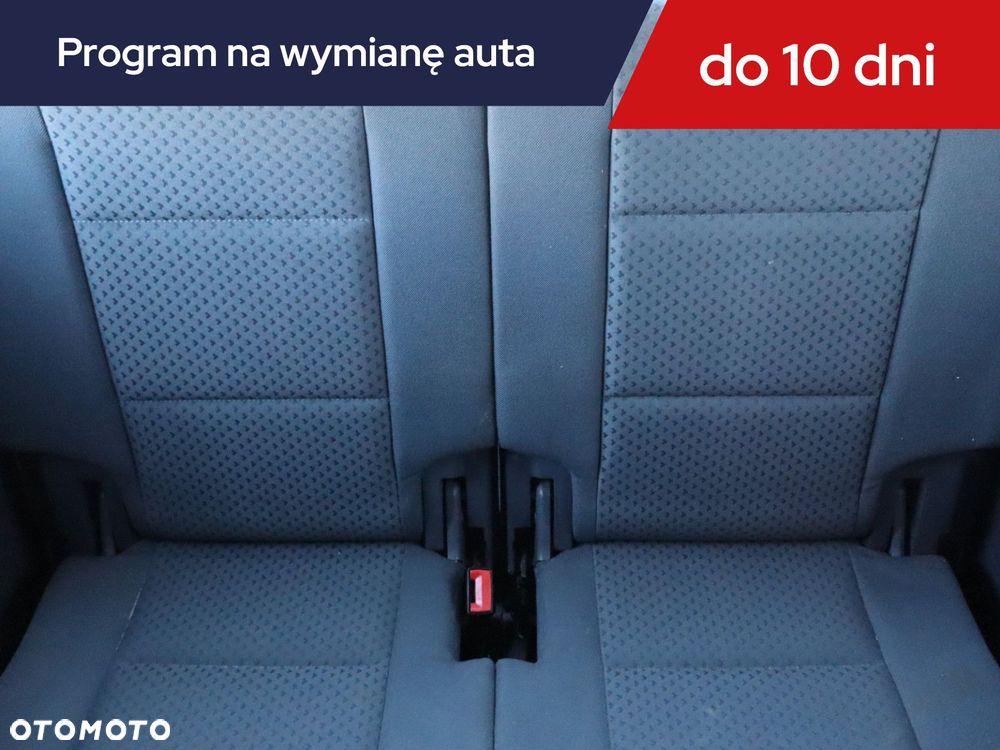 Volkswagen Touran - 18