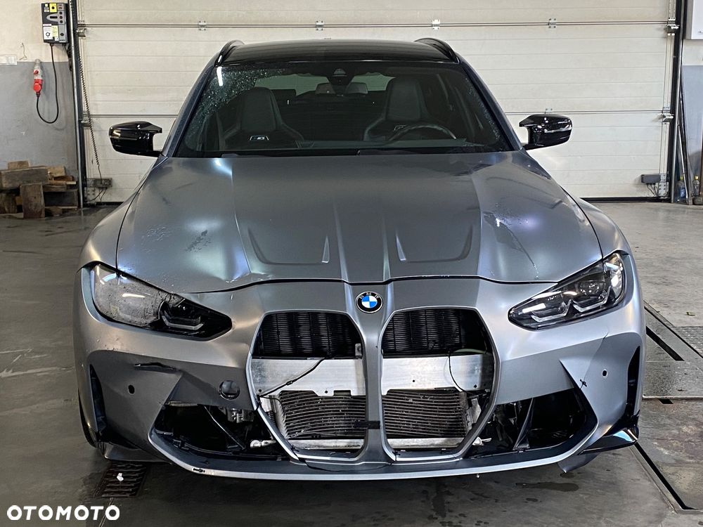 BMW M3 Competition M xDrive - 4