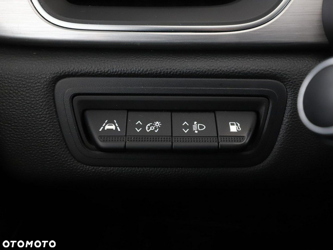Renault Captur E-TECH PLUG-in 160 INTENS - 39