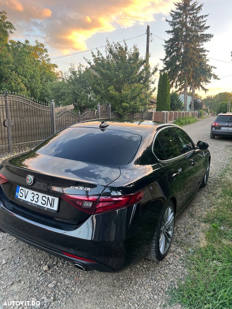 Alfa Romeo Giulia 2.2 Diesel AT8 Executive - 7
