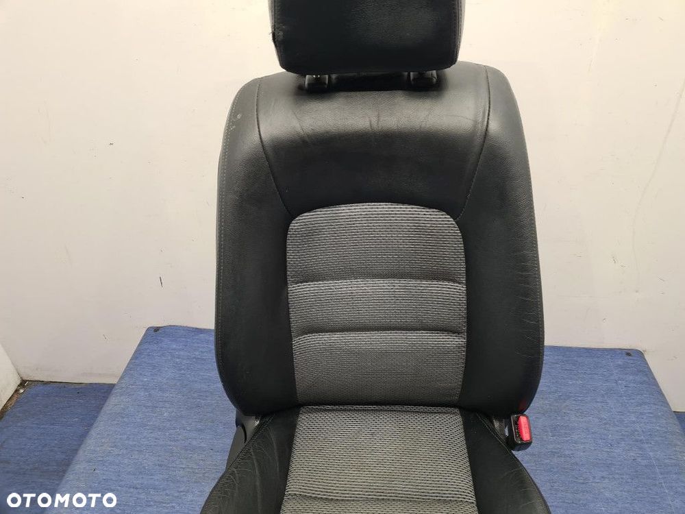 MAZDA 6 FOTEL PASAŻERA. - 4
