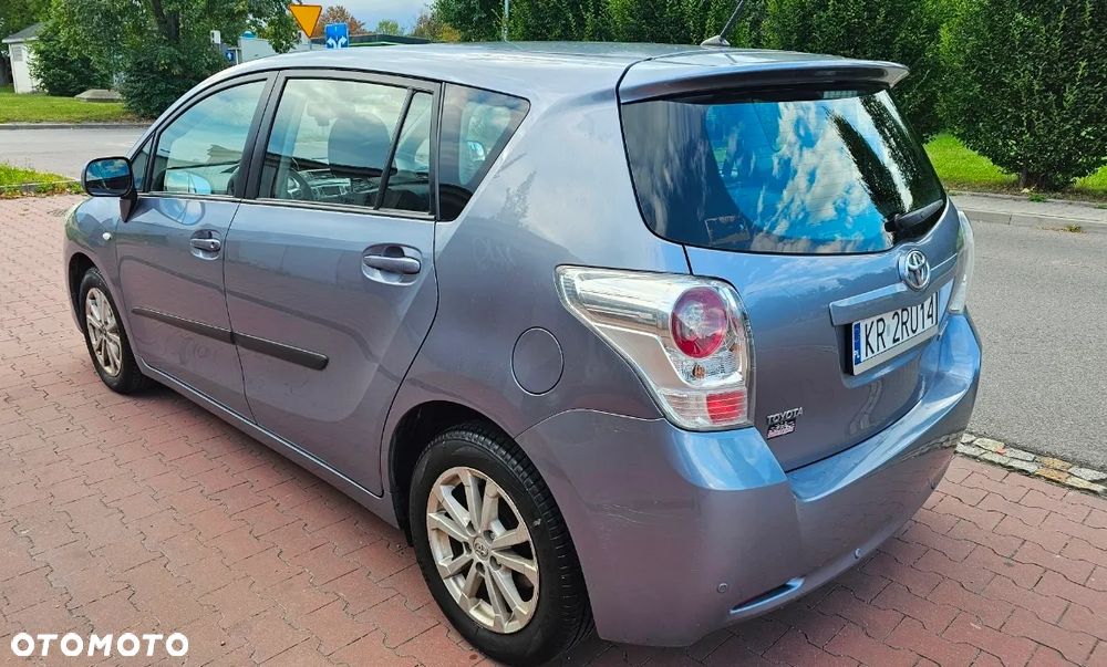 Toyota Verso 1.6 Sol EU5 - 6