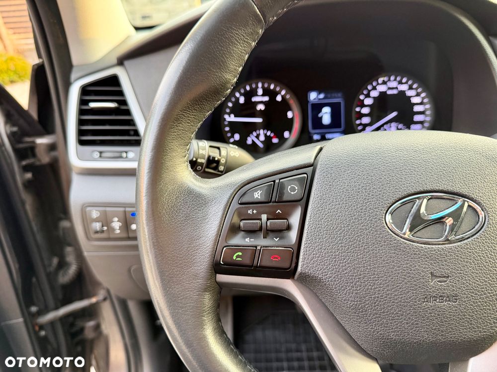 Hyundai Tucson blue 1.7 CRDi 2WD DCT Premium - 21