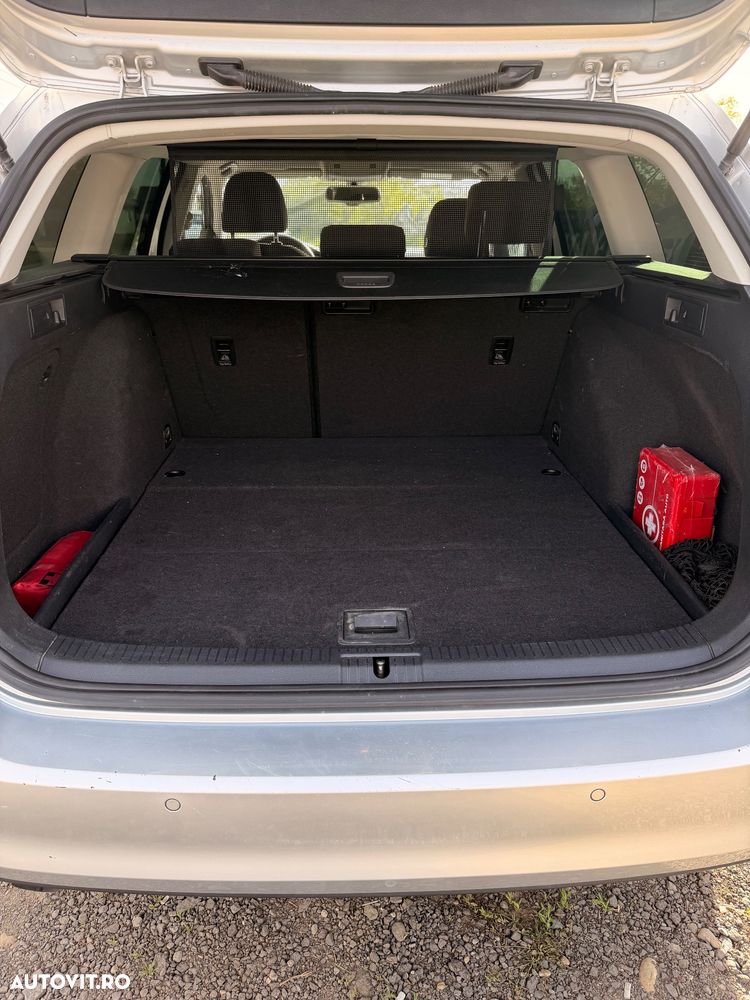 Volkswagen Golf 1.6 TDI DPF BMT DSG Trendline - 19