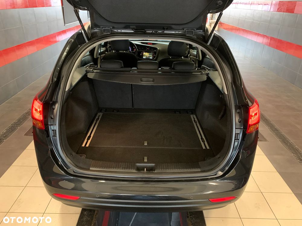 Kia Ceed 1.6 GDI Edition 7 - 13