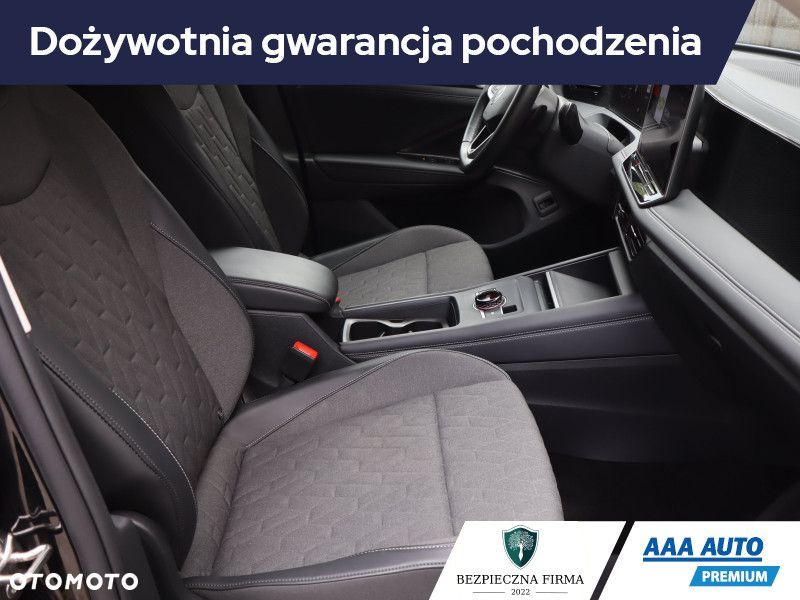 Volkswagen Tiguan - 11