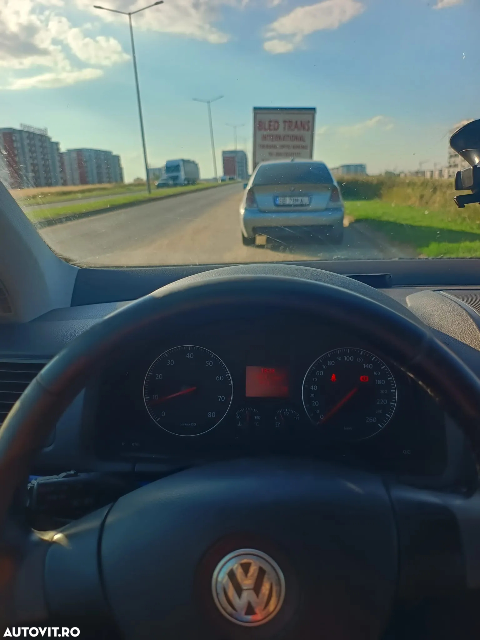 Volkswagen Golf - 6