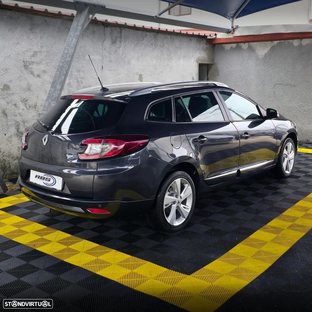 Renault Mégane Sport Tourer - 3