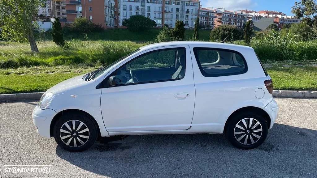 Toyota Yaris 1.4 D-4D Sol - 2