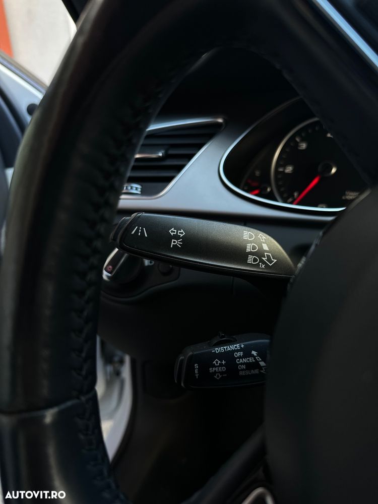 Audi A4 2.0 TDI DPF multitronic S line Sportpaket - 12