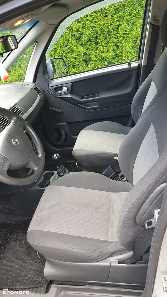 Opel Meriva 1.6 (Essentia) - 11
