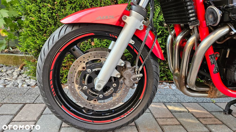 Suzuki Bandit - 25
