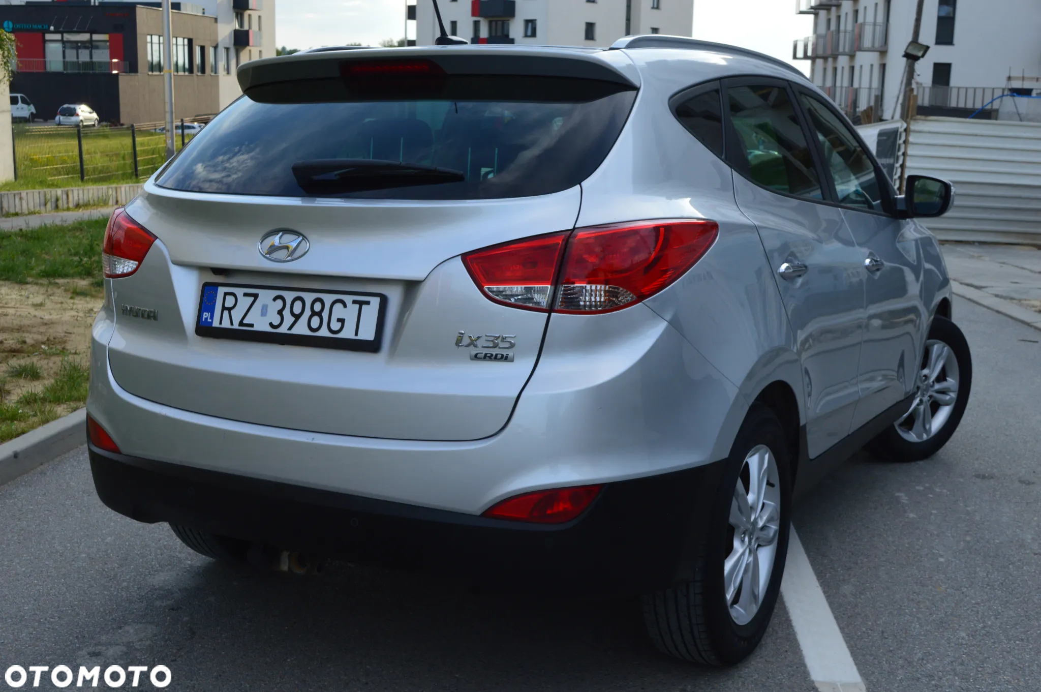 Hyundai ix35 1.7 CRDi 2WD blue Finale Silver - 18