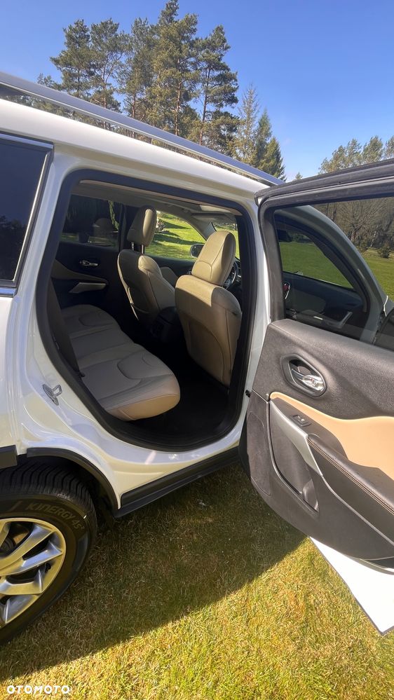 Jeep Cherokee 3.2 V6 Pentastar Active Drive I Automatik Limited - 24