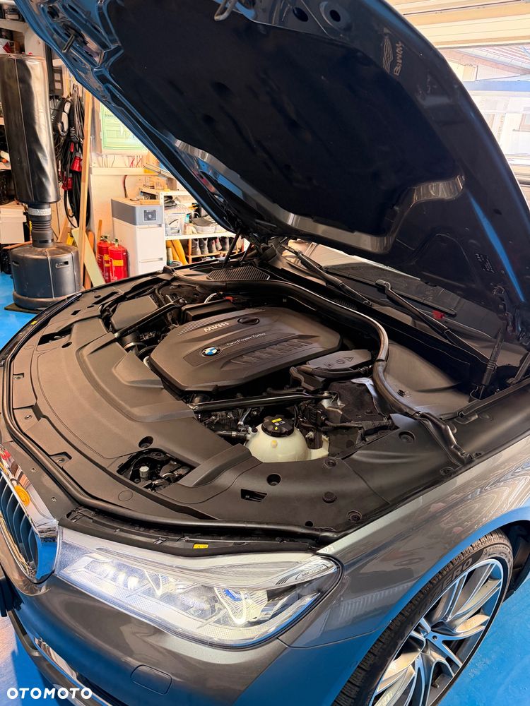 BMW Seria 7 740d xDrive - 6