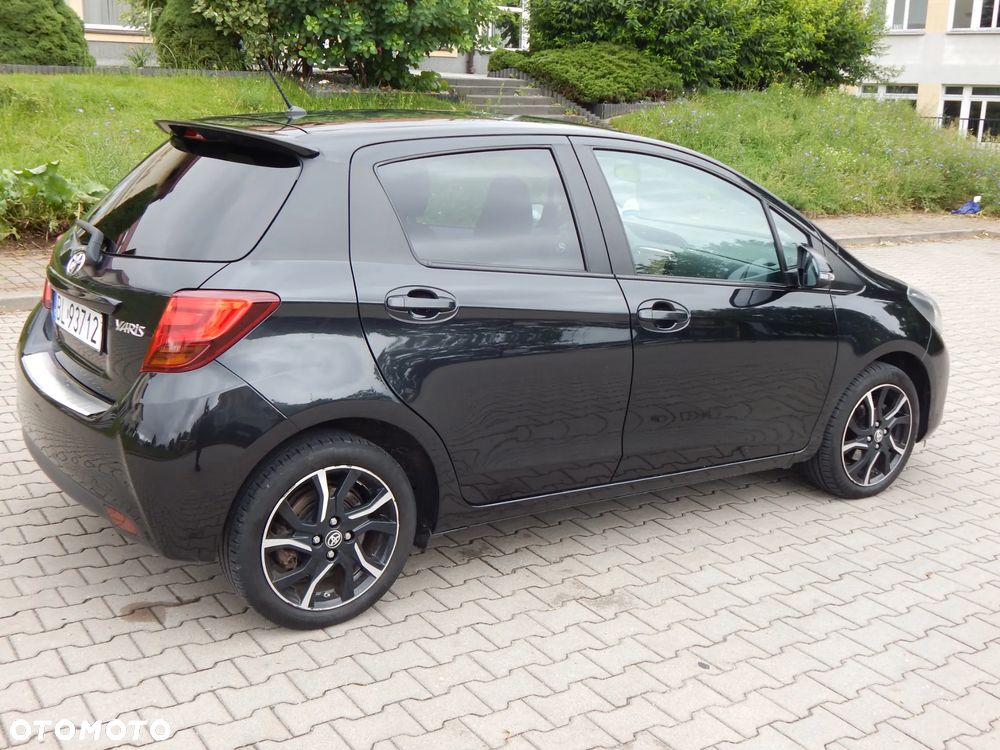Toyota Yaris 1.33 Premium - 8