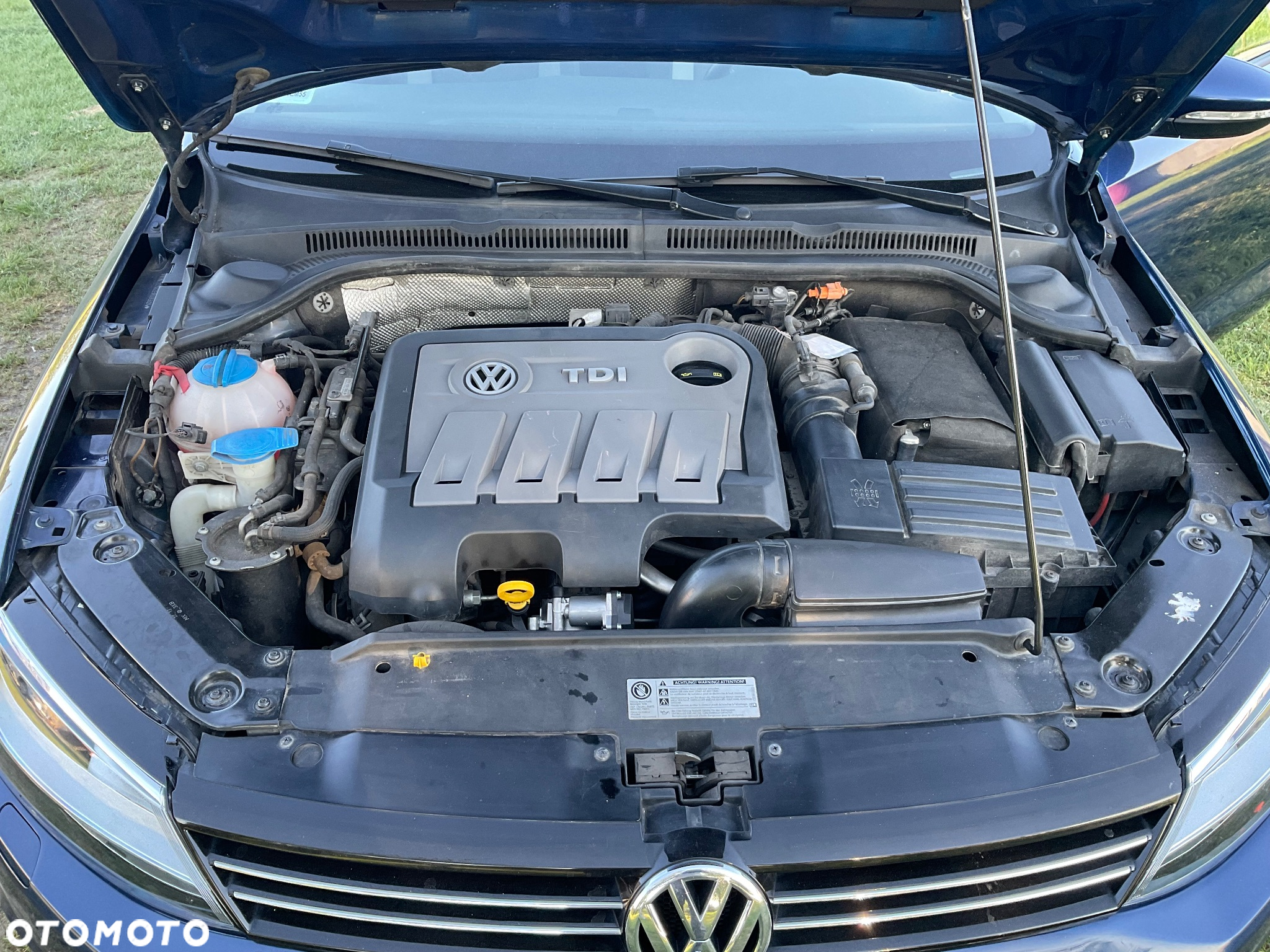 Volkswagen Jetta 2.0 TDI Life - 36