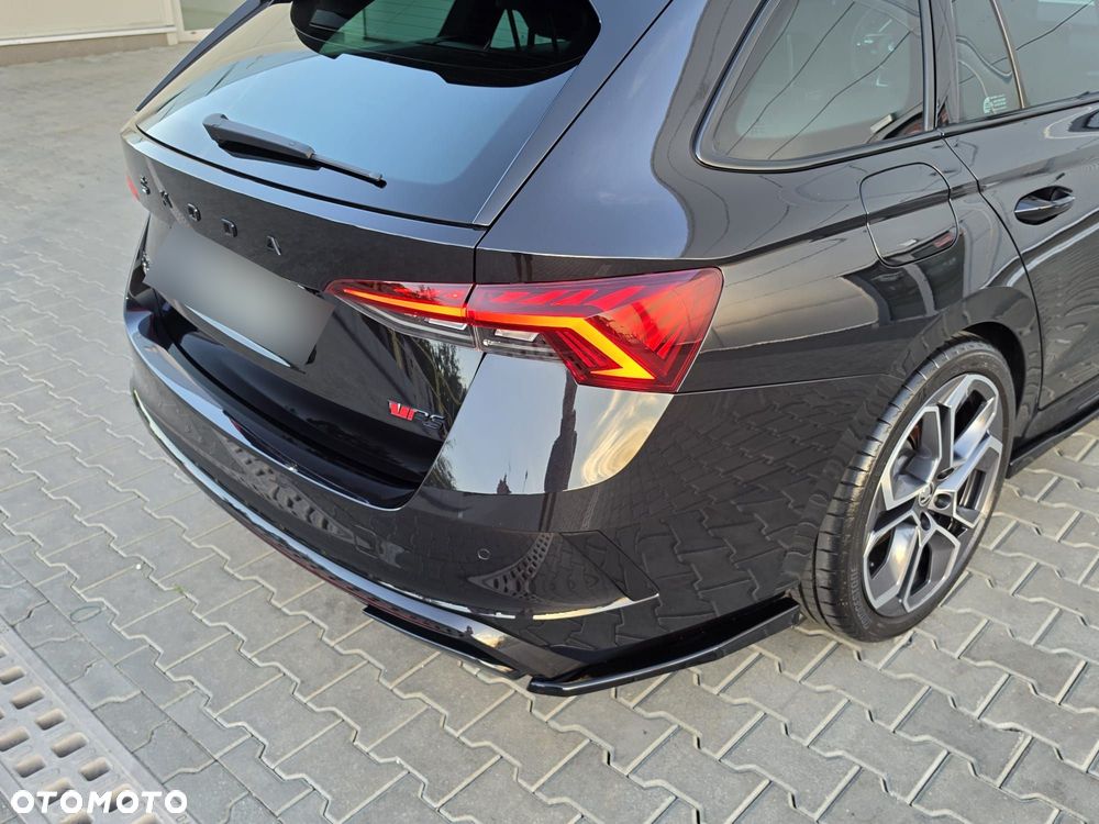 Skoda Octavia 2.0 TSI RS DSG - 16