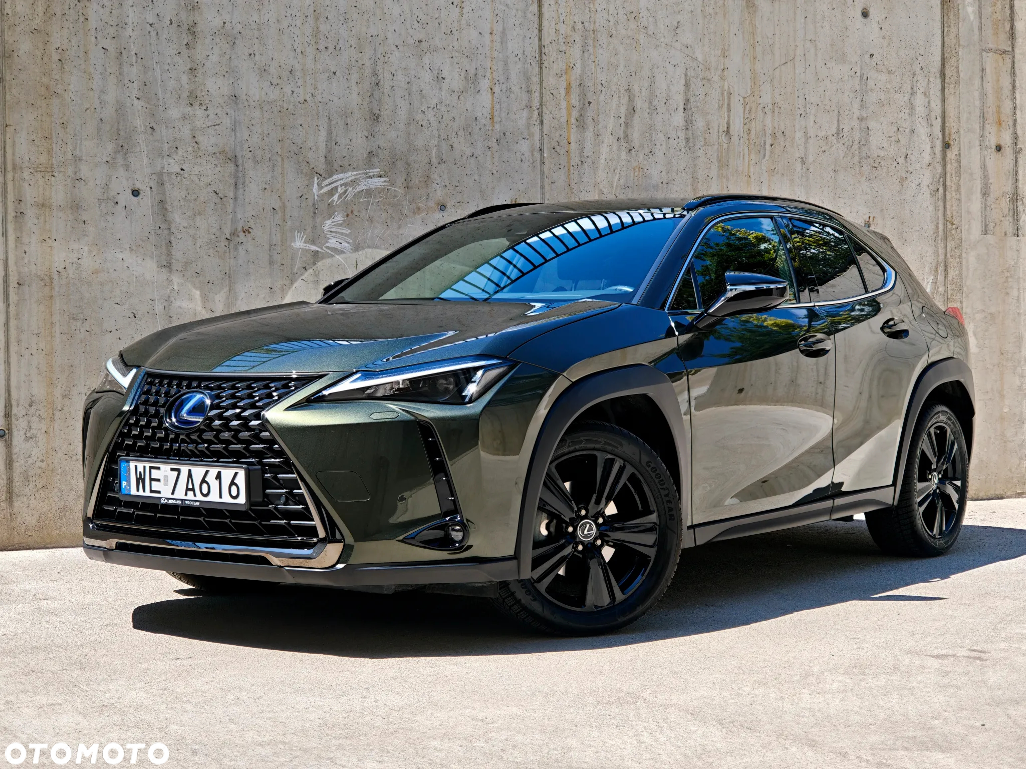 Lexus UX 250h GPF F Impression 2WD - 2