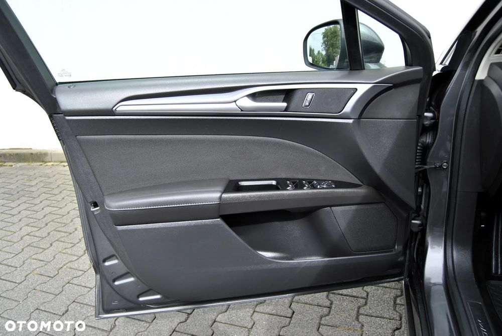 Ford Mondeo 2.0 TDCi STart-Stopp Titanium - 21