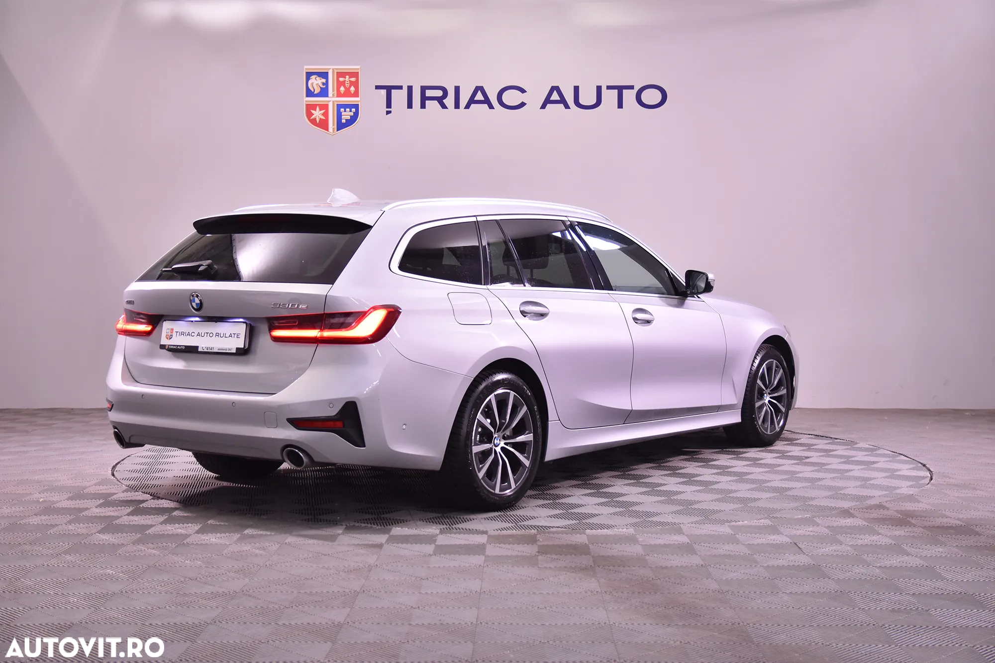 BMW Seria 3 330e Touring Aut. - 5