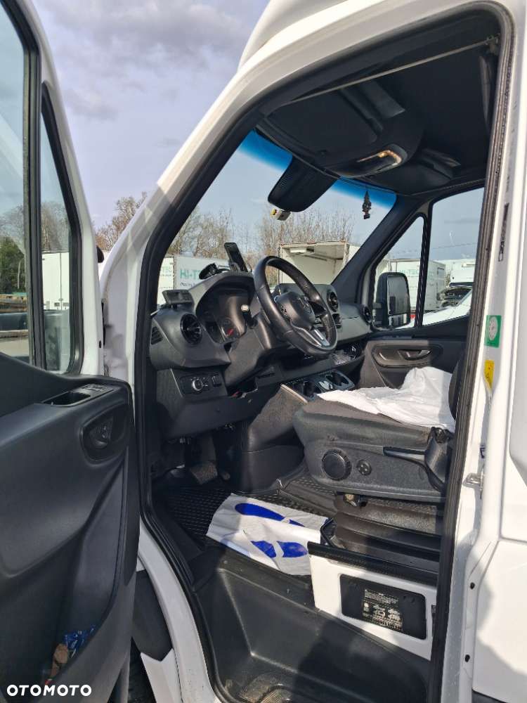 Mercedes-Benz Sprinter - 8