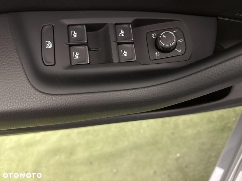 Volkswagen Arteon 2.0 TDI R-Line DSG - 13