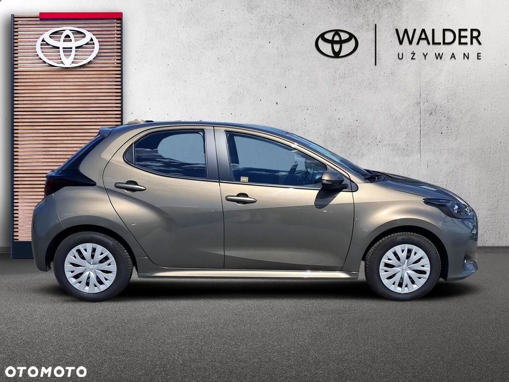 Toyota Yaris - 7