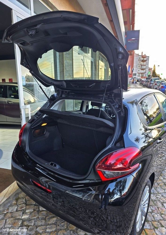 Peugeot 208 1.2 PureTech Style - 11