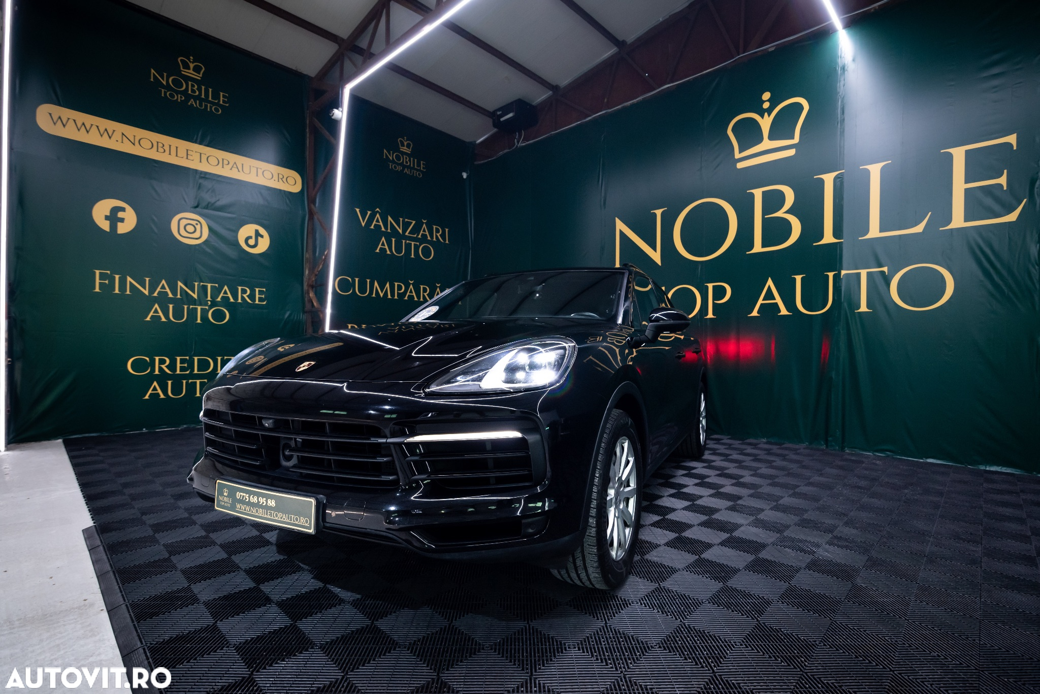 Porsche Cayenne Tiptronic S Platinum Edition - 2