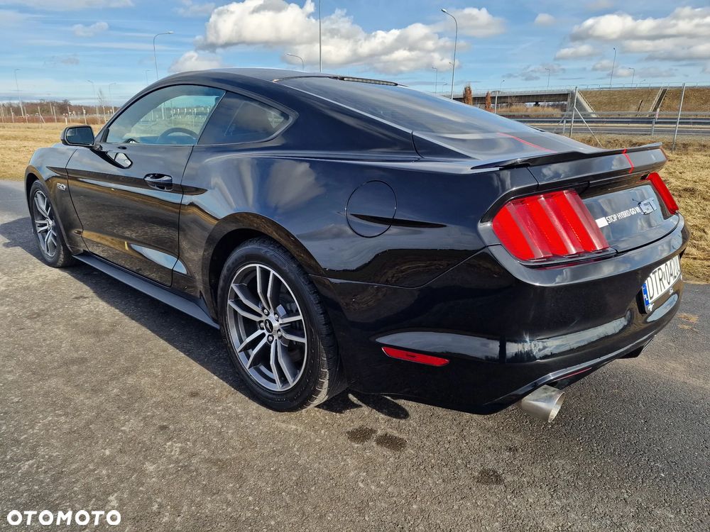 Ford Mustang 5.0 Ti-VCT V8 Black Shadow Edition - 21