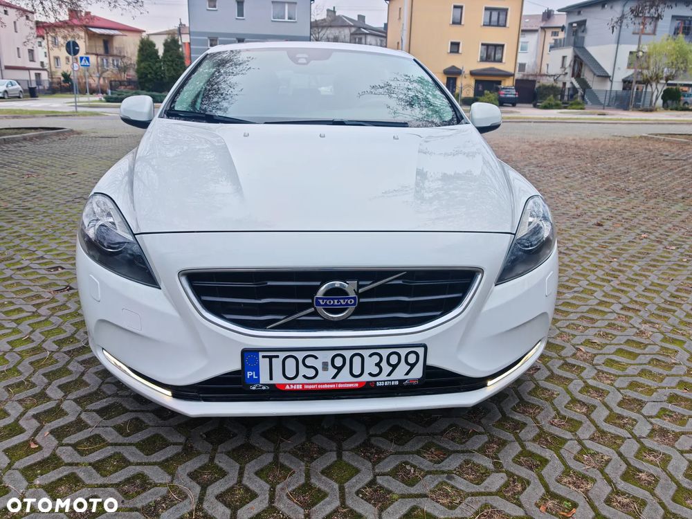 Volvo V40 T2 - 24
