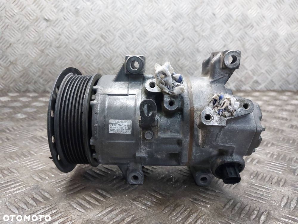 SPRĘŻARKA KOMPRESOR KLIMATYZACJI AURIS I 2.0 D4D 447260-1256 ID: 237217 - 1