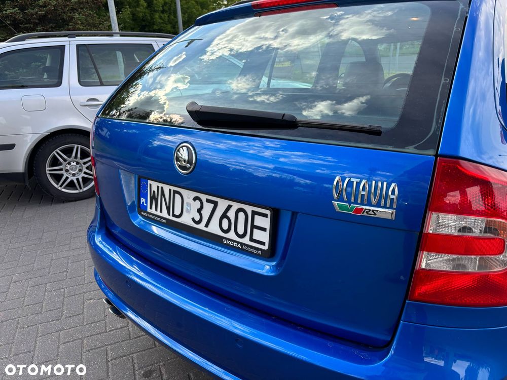 Skoda Octavia 2.0 TDI CR DPF RS - 4