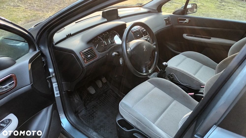 Peugeot 307 1.6 HDi - 9