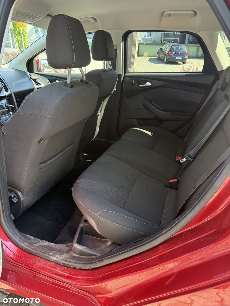 Ford Focus 1.6 EcoBoost Titanium - 12